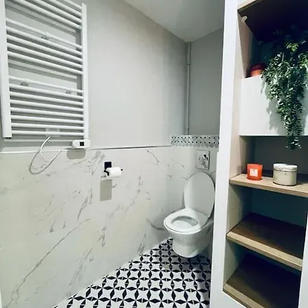 Apartment Charmant T2 Lumineux Idealement Situe